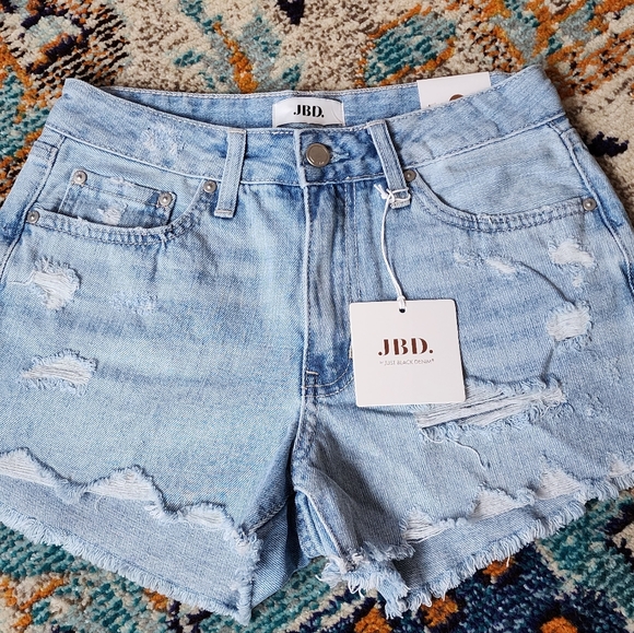 NWT Lulus high rise shorts XS - Picture 4 of 8